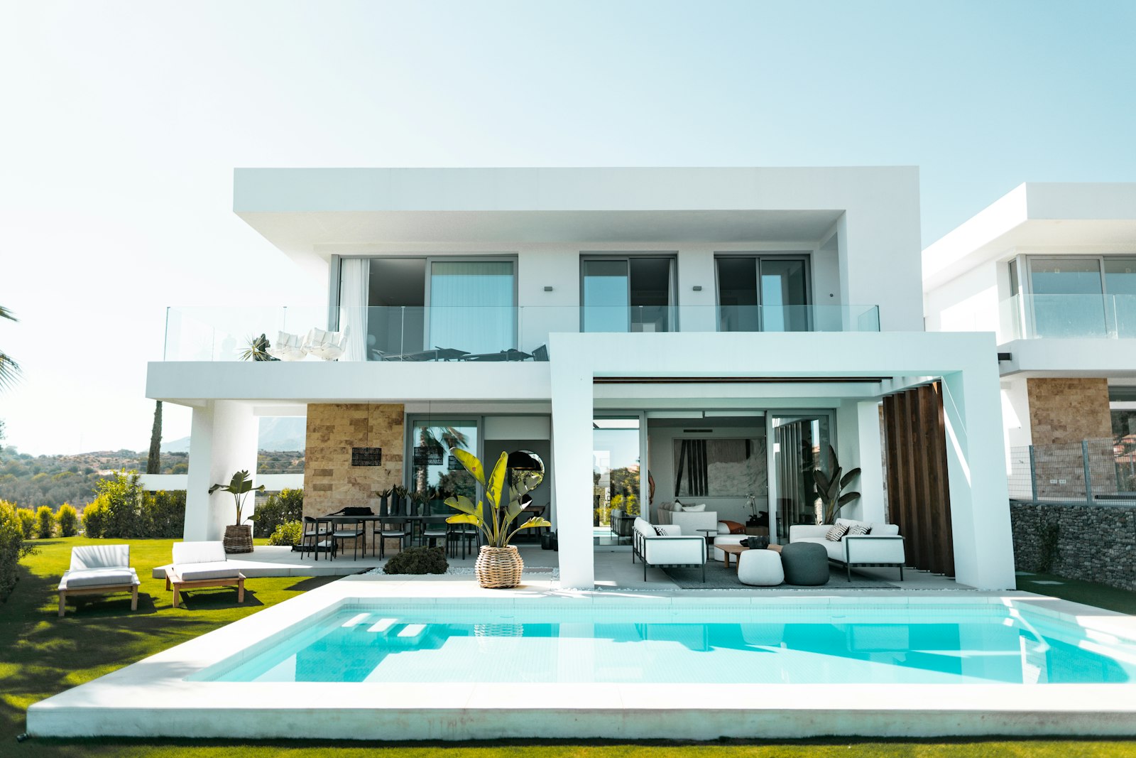 Contemporary villa with a pool